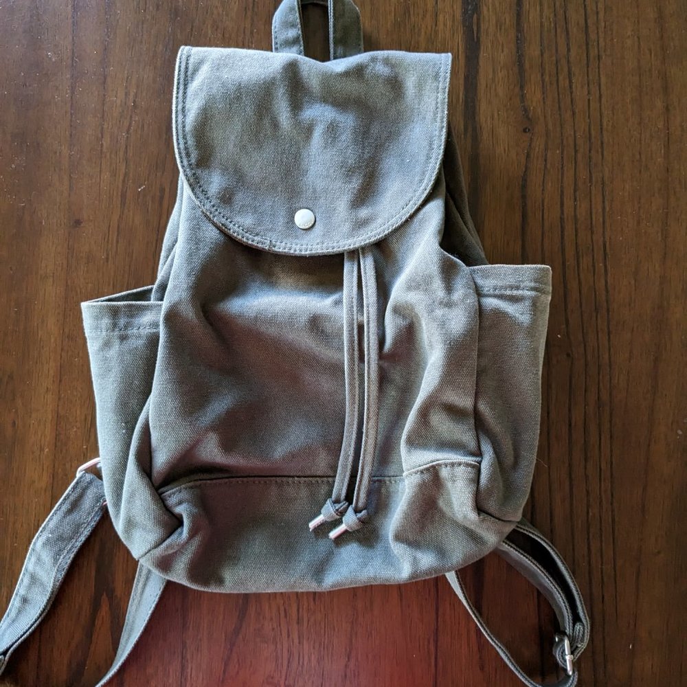 Green Baggu Backpack